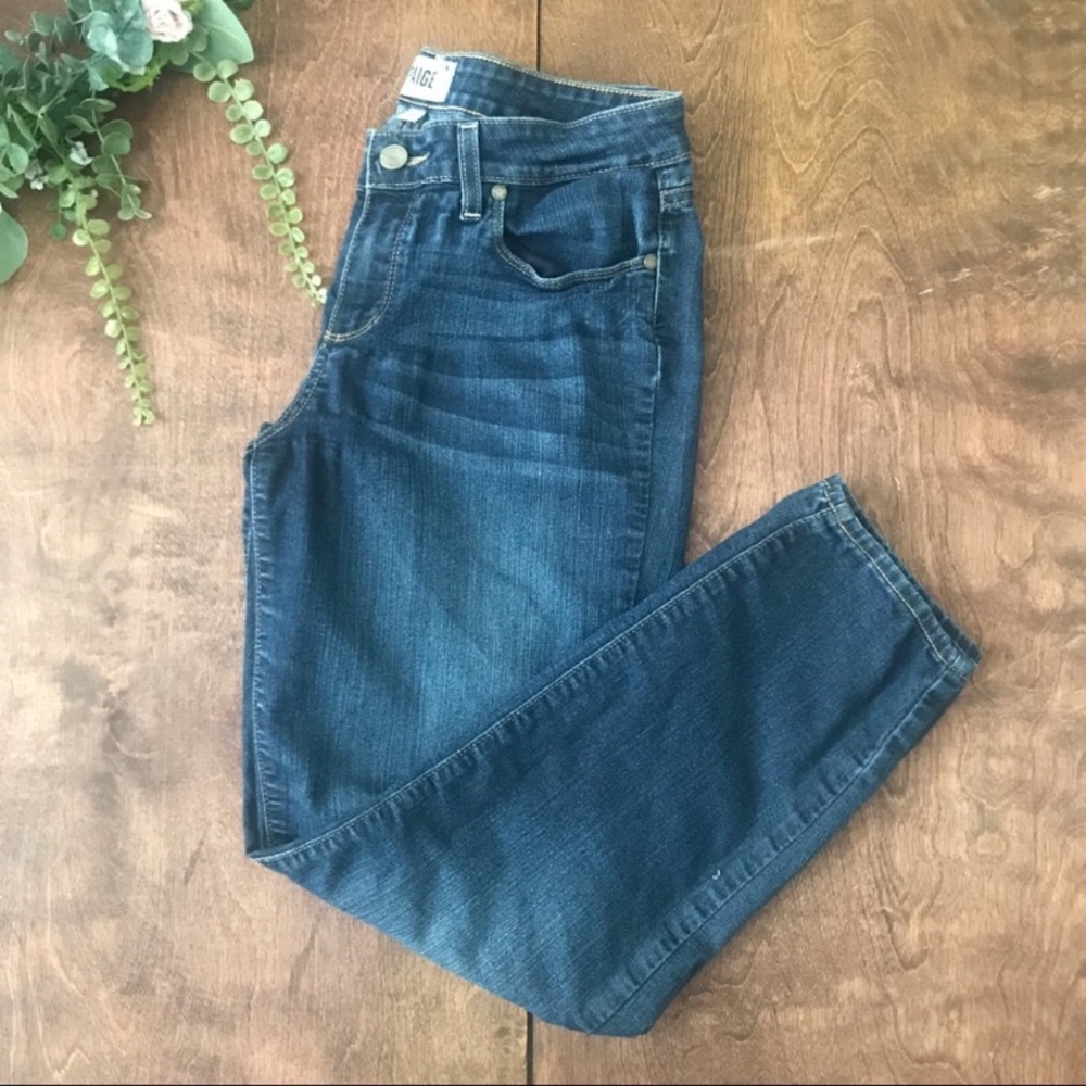 PAIGE Kylie crop jeans. 29. Boy jeans light jean